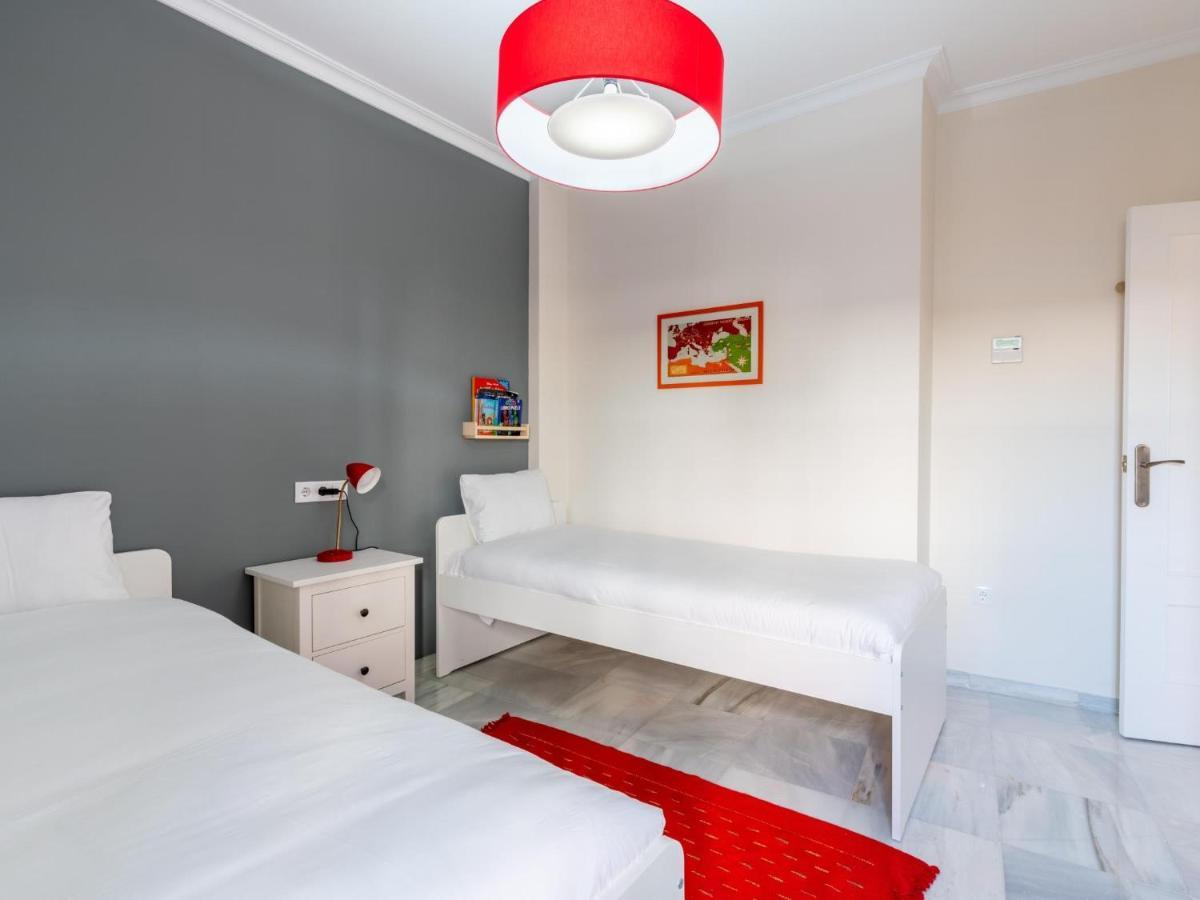 Holi-Rent Penthouse Penuelas Sevilla Exterior foto